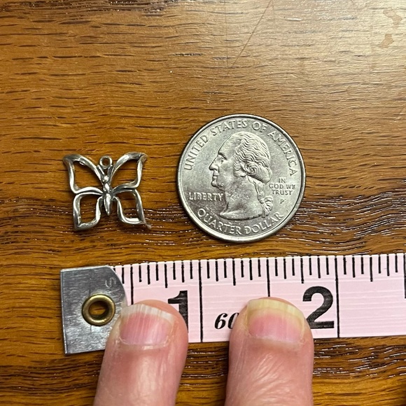 Vintage Small Sterling Silver Butterfly Charm - Picture 3 of 5